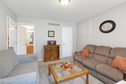 1990 Village Parkway, Tallmadge, OH 44278 - Photo 24
