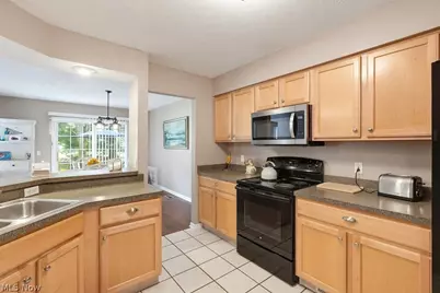 1990 Village Parkway, Tallmadge, OH 44278 - Photo 18