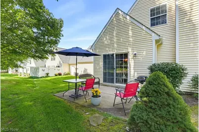 1990 Village Parkway, Tallmadge, OH 44278 - Photo 4