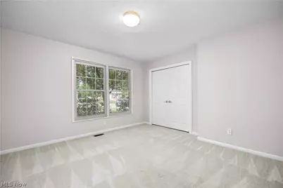 1024 Hunters Chase, Grafton, OH 44044 - Photo 42