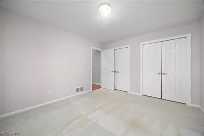 1024 Hunters Chase, Grafton, OH 44044 - Photo 40