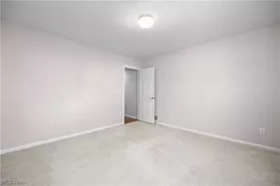 1024 Hunters Chase, Grafton, OH 44044 - Photo 44