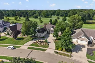 3458 Chadwick Dr, Uniontown, OH 44685 - Photo 4