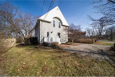 2785 E Center Street, Conneaut, OH 44030 - Photo 1