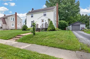 46 N Cross St, Columbiana, OH 44408 - Photo 2