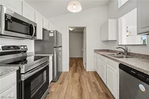 9673 Sylvan Ln, Concord Twp, OH 44060 - Photo 2