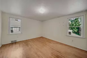 32909 Alva Dr, Eastlake, OH 44095 - Photo 12