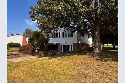 104 Shamrock Drive, Marietta, OH 45750 - Photo 2