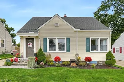2354 25th Street, Cuyahoga Falls, OH 44223 - Photo 1