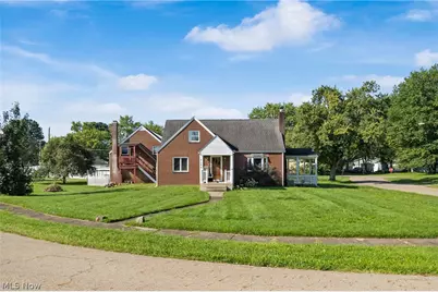 4244 Laffer Square, Sandyville, OH 44671 - Photo 1