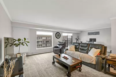12500 Edgewater Drive #1603, Oakwood, OH 44107 - Photo 4