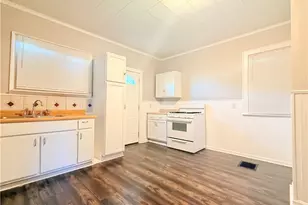 1147 Newton St, Akron, OH 44305 - Photo 8