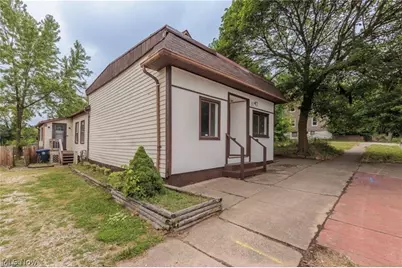 1147 Newton Street, Akron, OH 44305 - Photo 2