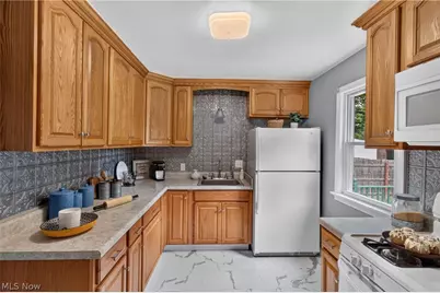 1308 Manor Avenue SW, Canton, OH 44710 - Photo 8