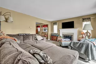 991 Hartshorn St, Alliance, OH 44601 - Photo 8