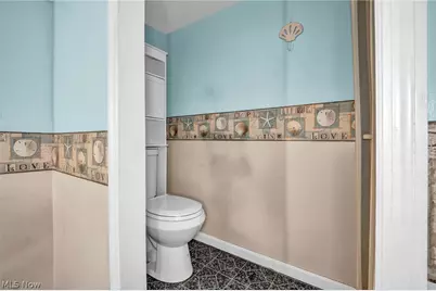 991 Hartshorn Street, Alliance, OH 44601 - Photo 24
