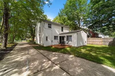 751 Roslyn Avenue, Akron, OH 44320 - Photo 4