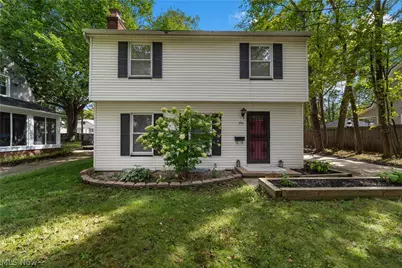 751 Roslyn Avenue, Akron, OH 44320 - Photo 1