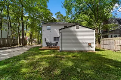 751 Roslyn Avenue, Akron, OH 44320 - Photo 8