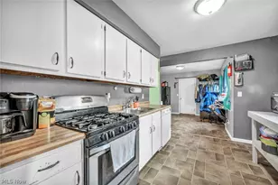 1781 Perth Rd, Madison, OH 44057 - Photo 18