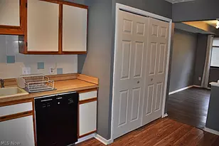 736 Kirkwall Dr, Copley, OH 44321 - Photo 12