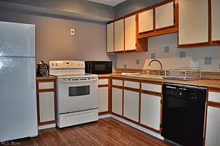 736 Kirkwall Dr, Copley, OH 44321 - Photo 10