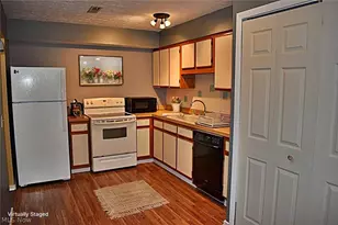 736 Kirkwall Dr, Copley, OH 44321 - Photo 14