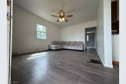 1202 N Uhrich Street, Uhrichsville, OH 44683 - Photo 8