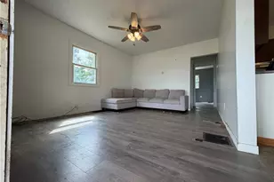 1202 N Uhrich St, Uhrichsville, OH 44683 - Photo 8