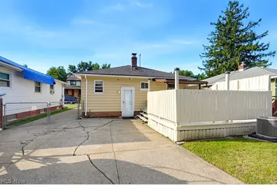 13200 Carrington Avenue, Loveland, OH 44135 - Photo 24