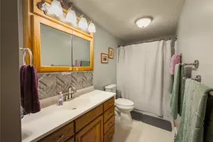 6093 Joliat Ave, Louisville, OH 44641 - Photo 12
