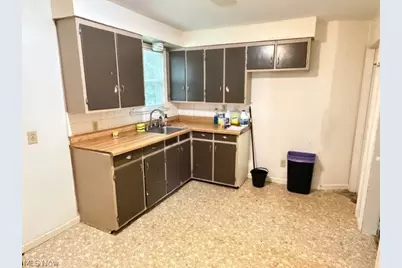 3950 Gary Avenue, Lorain, OH 44055 - Photo 10