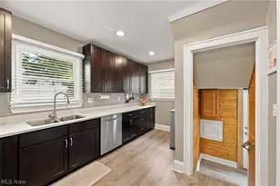 14918 Lakewood Heights Blvd, Oakwood, OH 44107 - Photo 14