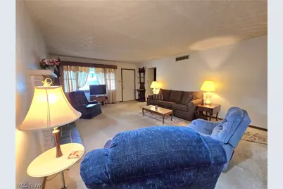 1651 Euclid Avenue, Zanesville, OH 43701 - Photo 8