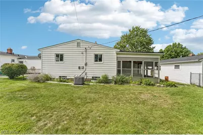 1829 Eldon Drive, Wickliffe, OH 44092 - Photo 2