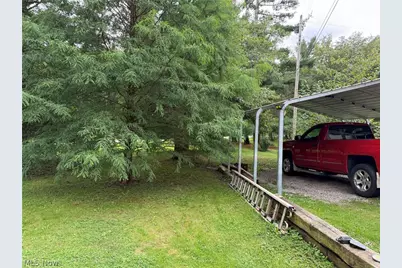 1898 Johnstown Road NE, Dover, OH 44622 - Photo 10