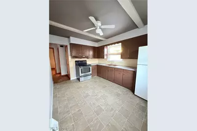 934 Nevin Street, Akron, OH 44310 - Photo 14