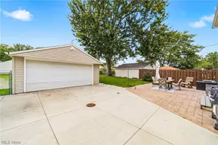 638 Pendley Rd, Willowick, OH 44095 - Photo 10