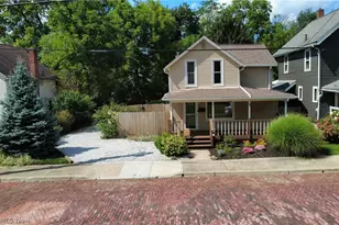 56 Charlotte St, Akron, OH 44303 - Photo 1