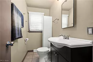 154 E Main St, Amherst, OH 44001 - Photo 30