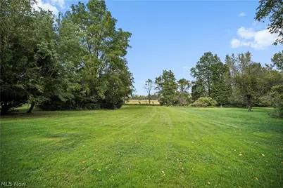154 E Main Street, Amherst, OH 44001 - Photo 8