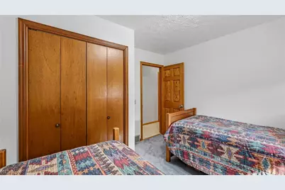 1560 Raywood Road, Alliance, OH 44601 - Photo 24