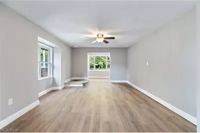 4719 S Main Street, Akron, OH 44319 - Photo 4