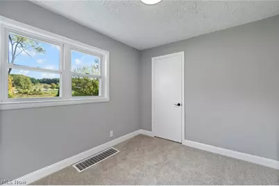 4719 S Main Street, Akron, OH 44319 - Photo 16