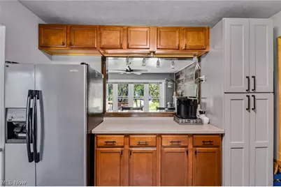 3595 Dauphin Drive NE, Canton, OH 44721 - Photo 10
