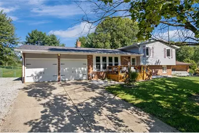 3595 Dauphin Drive NE, Canton, OH 44721 - Photo 1