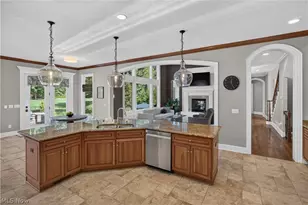 390 Club Dr W, Aurora, OH 44202 - Photo 12