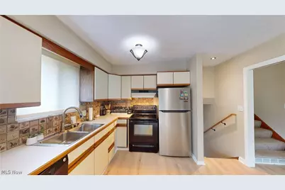 9260 Avery Road, Grandview Heights, OH 44147 - Photo 14