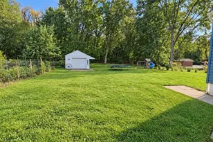 370 Eastwood Ave, Tallmadge, OH 44278 - Photo 16