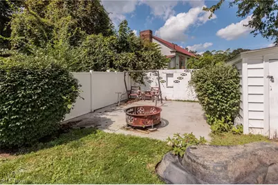 1211 California Avenue, Akron, OH 44314 - Photo 6